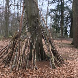 De nieuwe hut en nog een nieuwe hut… De nieuwe hut en nog een nieuwe hut…